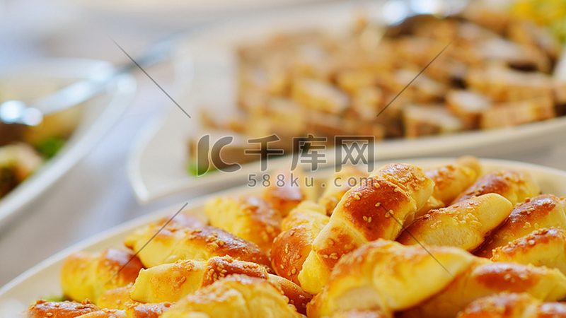 火锅底料，从原料到成品：揭秘传统做法与现代化工艺**