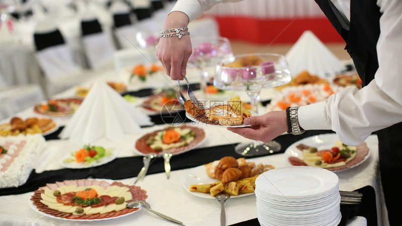 零食行业十大品牌对比：揭秘优缺点与选购技巧